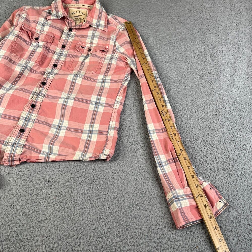 Hollister Men’s Coral Pink Plaid Button-Down Shirt - Picture 9 of 10